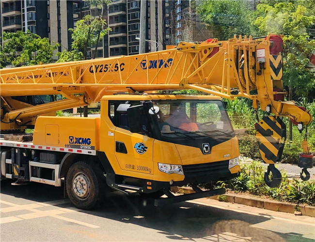 永仁县大件设备吊装租赁吊车